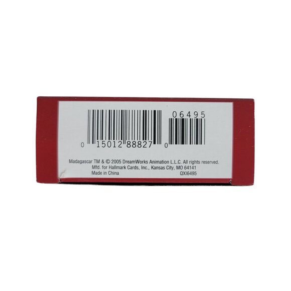 Hallmark Keepsake Madagascar Ornament Friends at Large Christmas 2005 Dreamworks - Picture 7 of 8